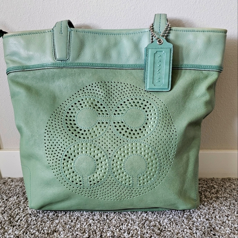 Coach Vintage Leather Seafoam Green Bag with Carrying Handles